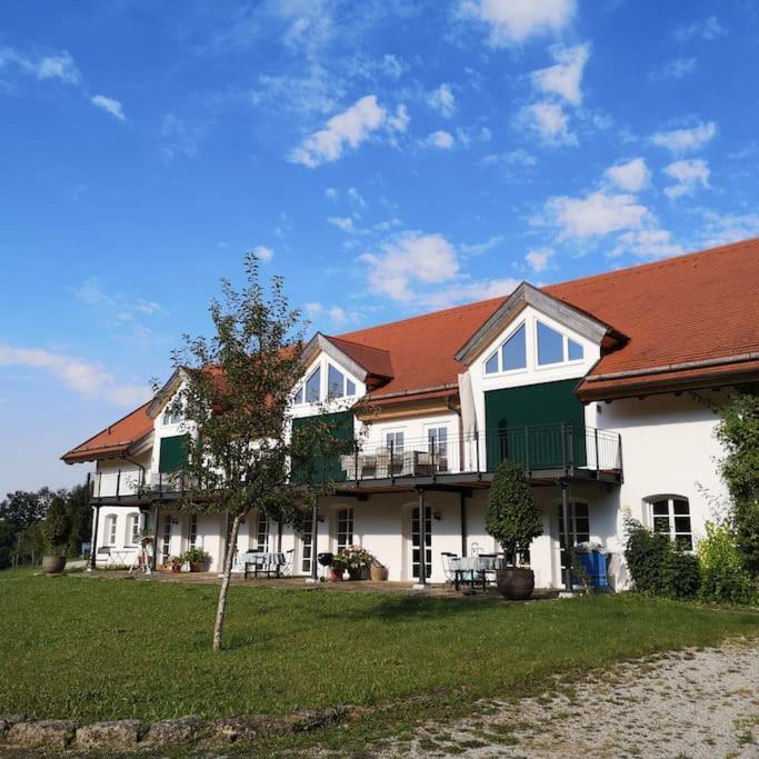 Gutshof Ferienwohnung In Seenaehe Dießen am Ammersee Buitenkant foto
